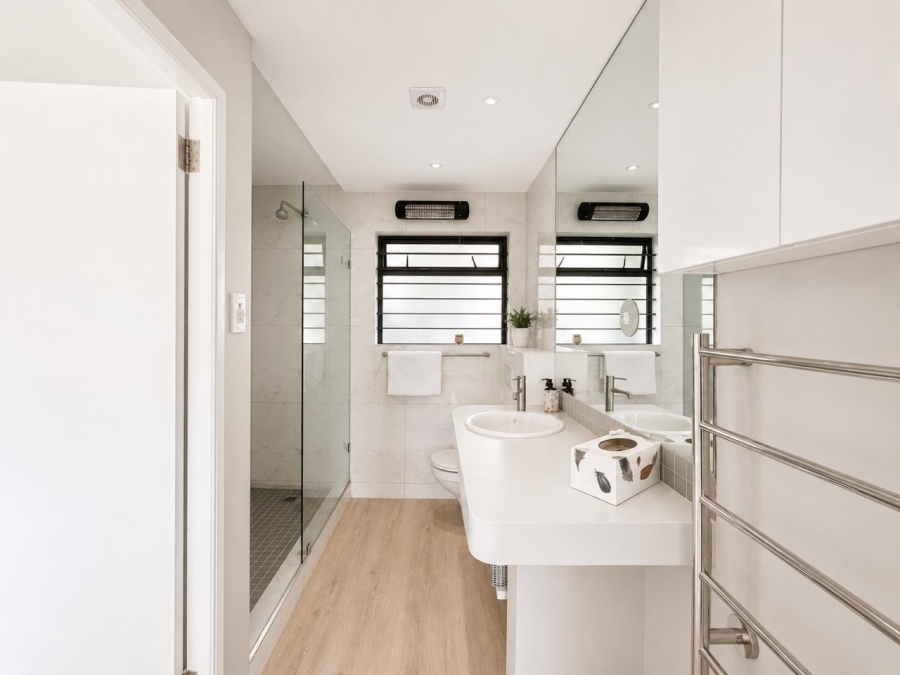 1 Bedroom Property for Sale in Camps Bay Western Cape